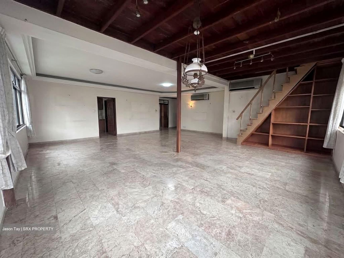 Lloyd Court (D9), Apartment #562070361